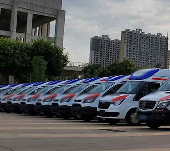 吉隆县服务车队展示